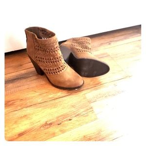 Ankle boots